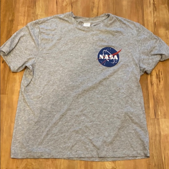 H&M NASA Graphic tee - Picture 1 of 3